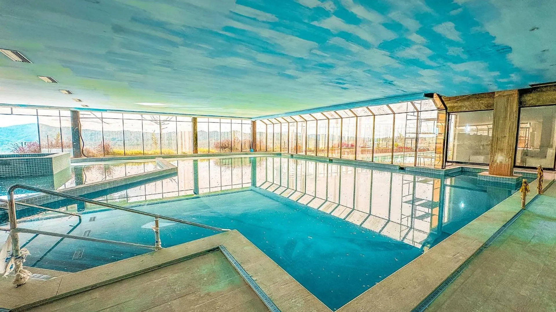 Flat No Resort Completao Gran Paradiso - Tem Tudo - Novinho Campos do Jordao 0*,  Brazil
