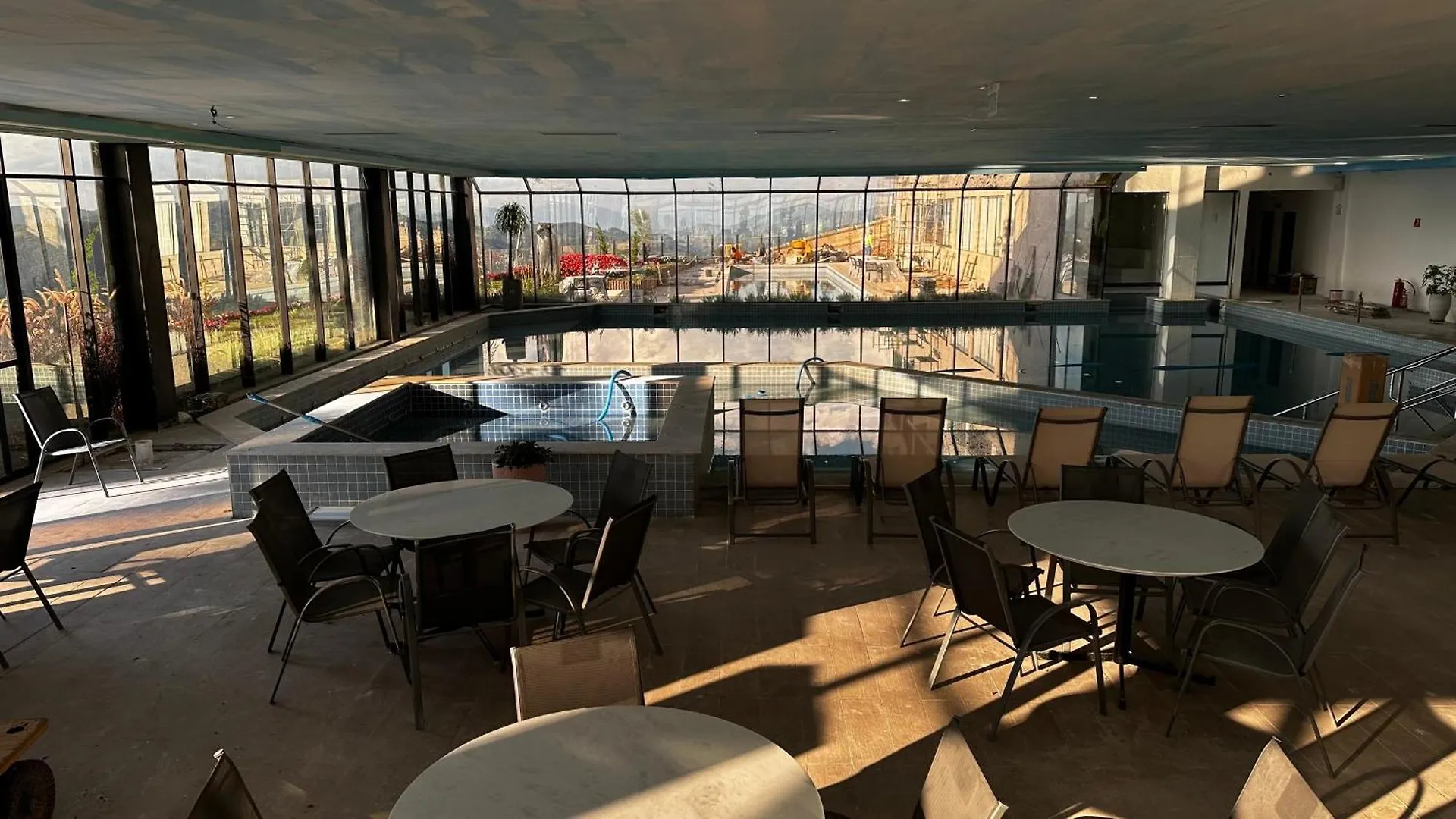 Hotel Flat No Resort Completao Gran Paradiso - Tem Tudo - Novinho Campos do Jordao