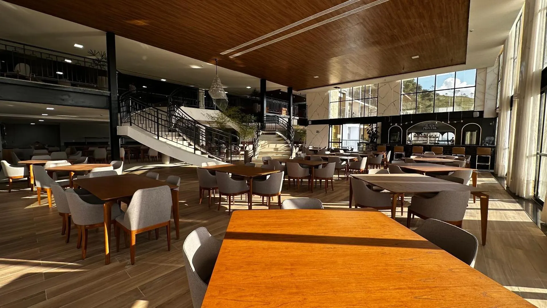 Flat No Resort Completao Gran Paradiso - Tem Tudo - Novinho Campos do Jordão