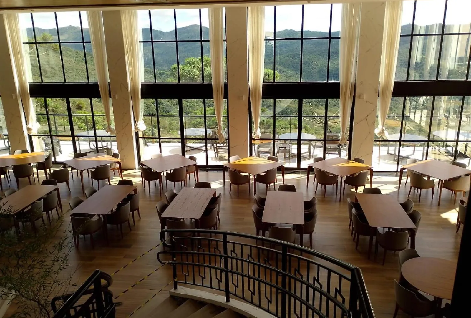 Flat No Resort Completao Gran Paradiso - Tem Tudo - Novinho Campos do Jordão Hotel